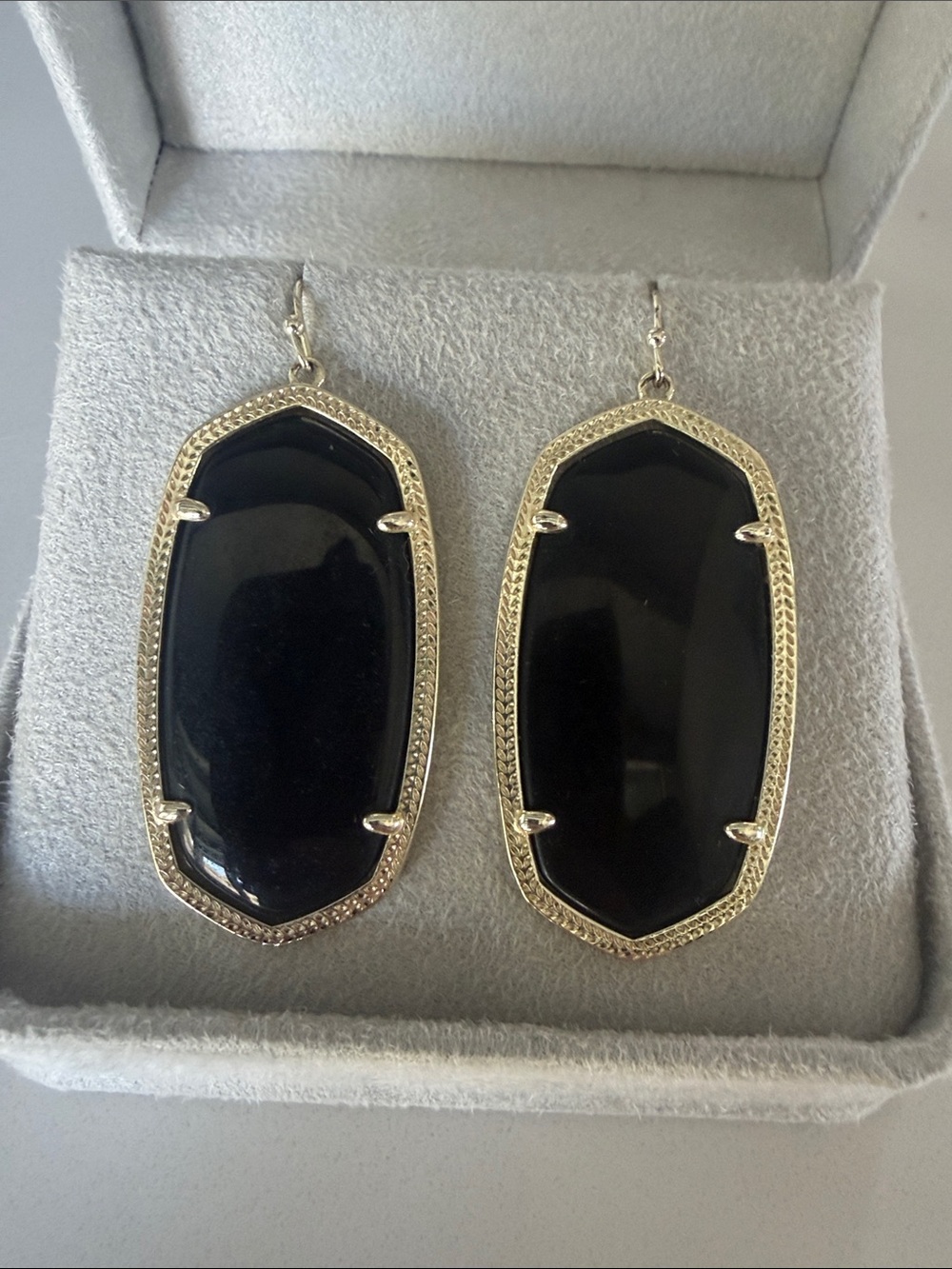 Kendra Scott Black and Gold Dangled Stone Earrings